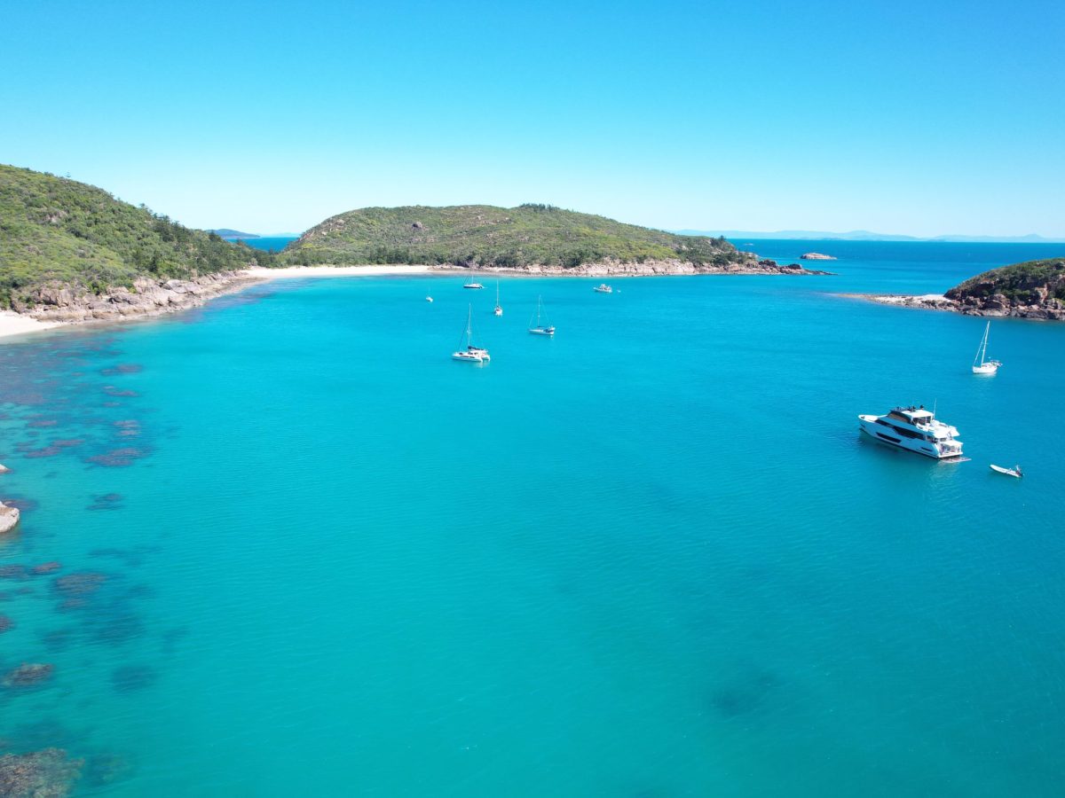 Whitsunday Yacht Charter with Makoro